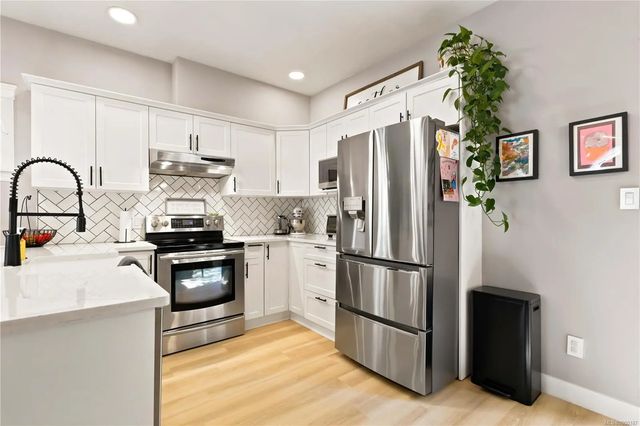 2 of 50 - 2645 Millstream Rd 111, Langford, BC
