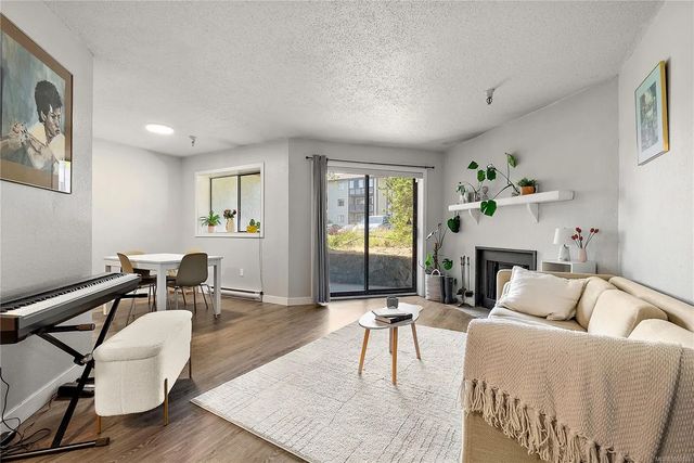 3 of 33 - 71 Gorge Rd W 106, Saanich, BC