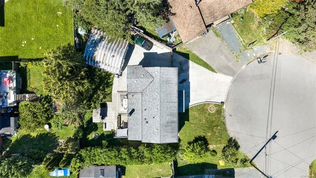4 of 42 - 3338 Glacier St, Duncan, BC