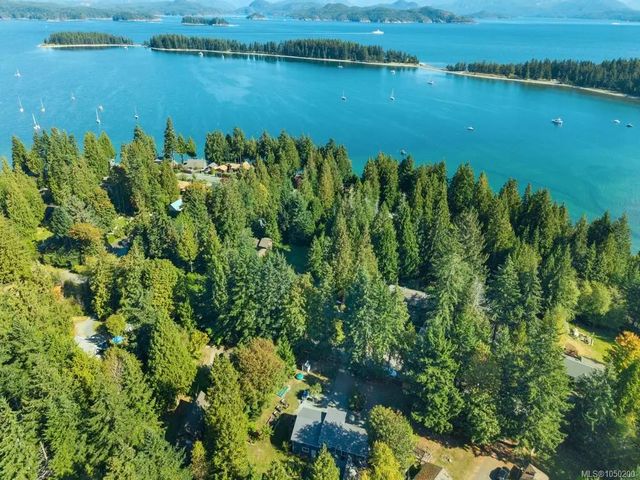 2 of 78 - 1371 Hooley Rd, Quadra Island, BC