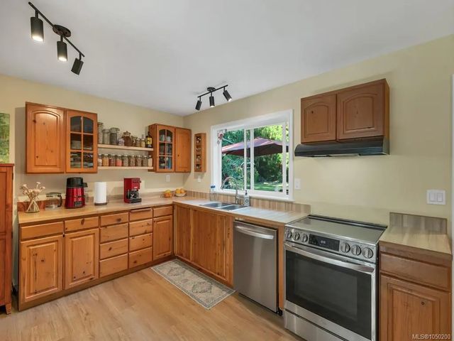 5 of 78 - 1371 Hooley Rd, Quadra Island, BC