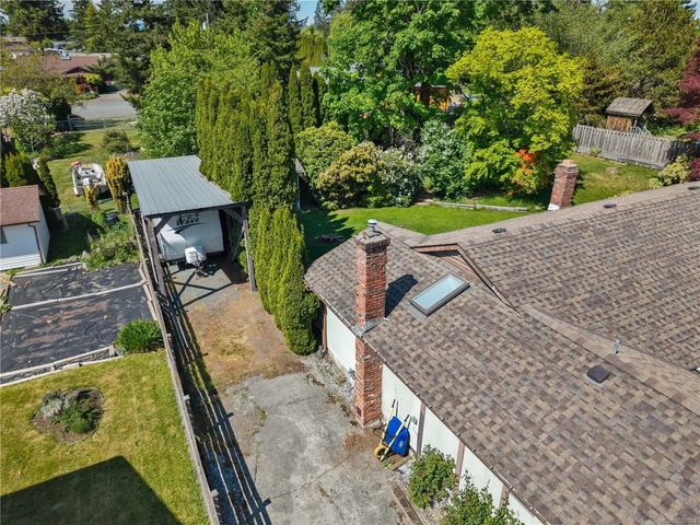 4 of 50 - 1930 Gillian Pl, Campbell River, BC