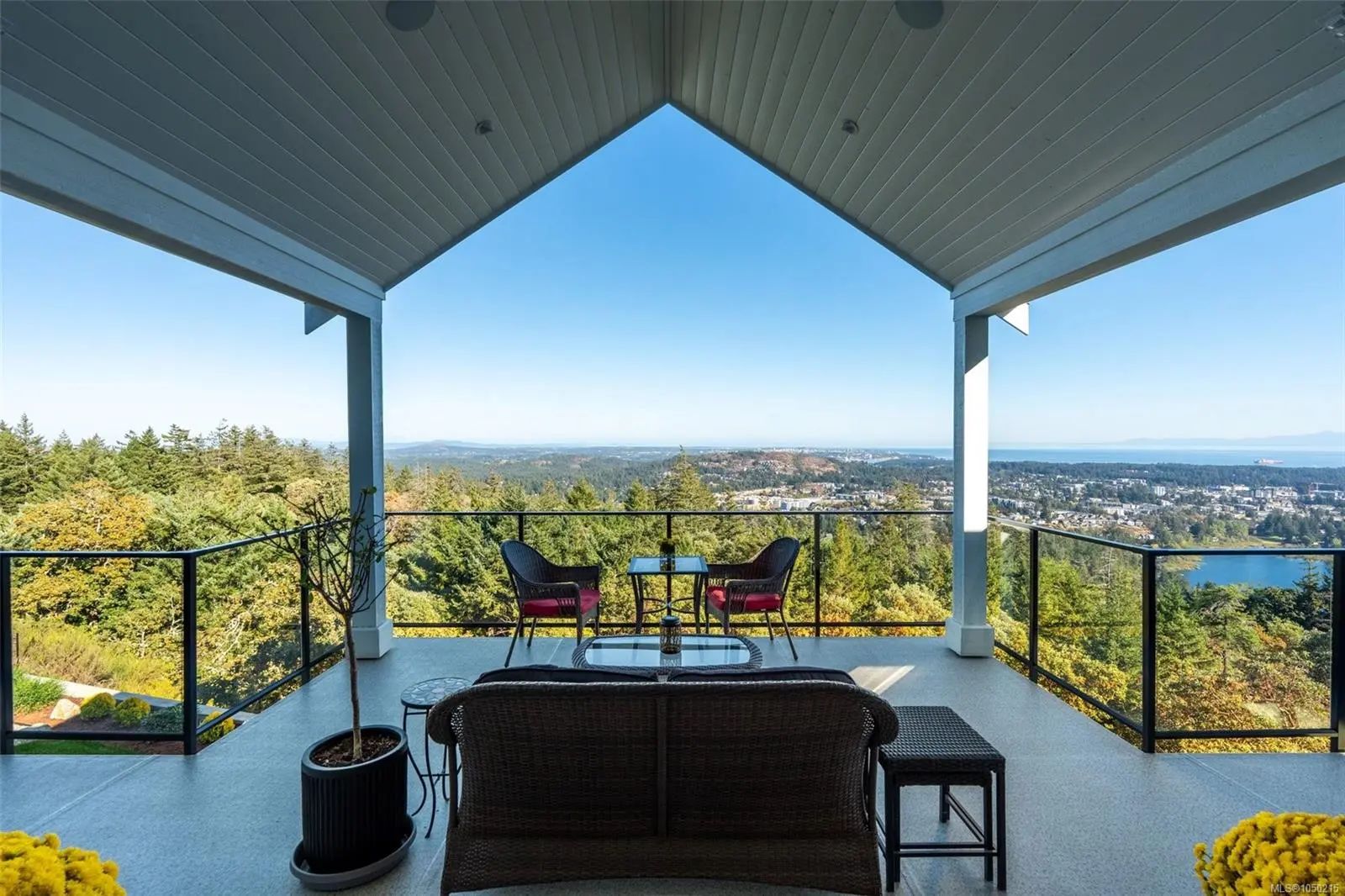 MLS #1050215 for Sale at 2379 Lairds Gate, in the city of Langford, V9B 0L2