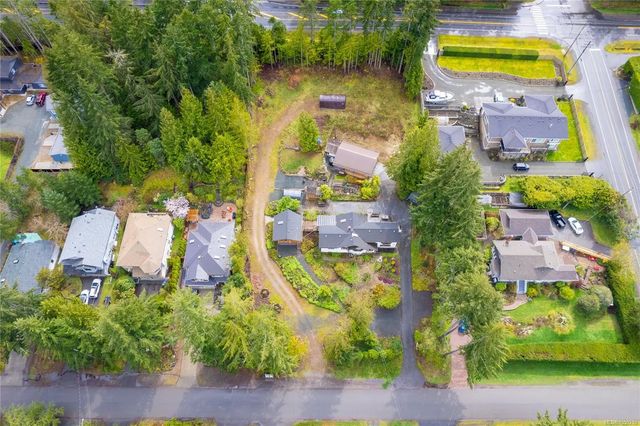 5 of 22 - 218 Sunningdale Rd E, Qualicum Beach, BC
