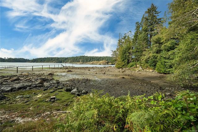 3 of 20 - Lot 1 Cliff Rd, Quadra Island, BC
