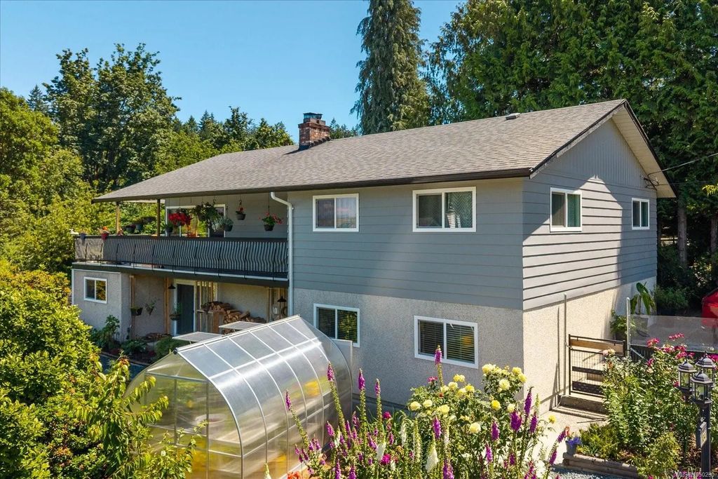 11041 Chemainus Rd, Ladysmith