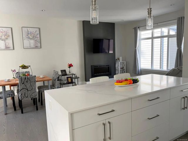 4 of 26 - 946 Jenkins Ave 108, Langford, BC