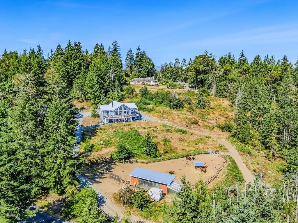 1860 Morello Rd, Nanoose Bay