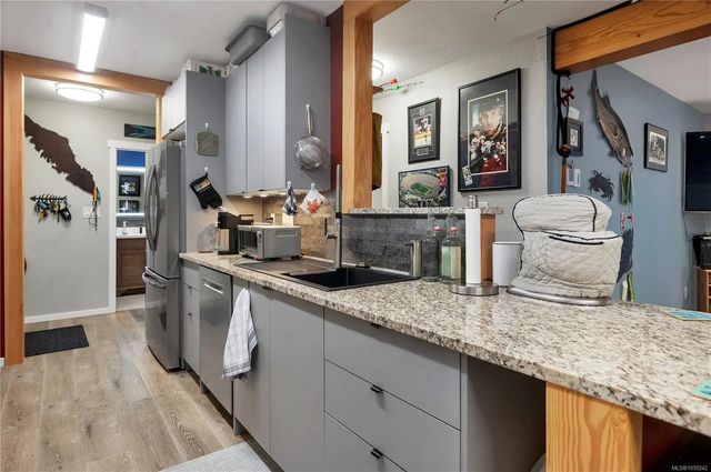 3 of 35 - 611 Macmillan Dr 310, Sayward, BC