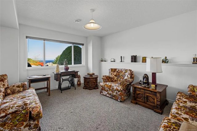 5 of 37 - 6577 Golden Eagle Way, Nanaimo, BC