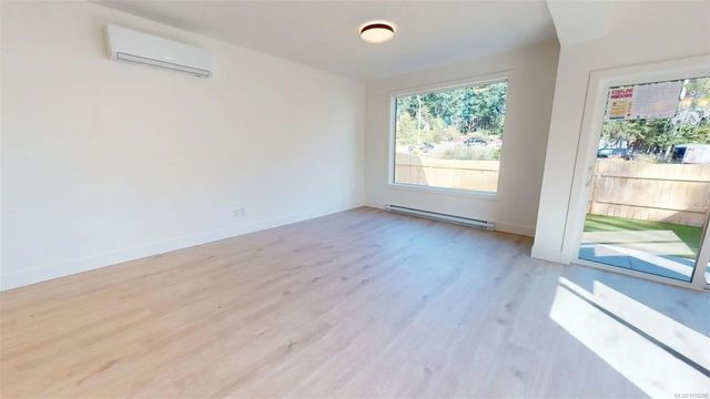 2 of 22 - 2320 Sparrow Lane, Nanaimo, BC