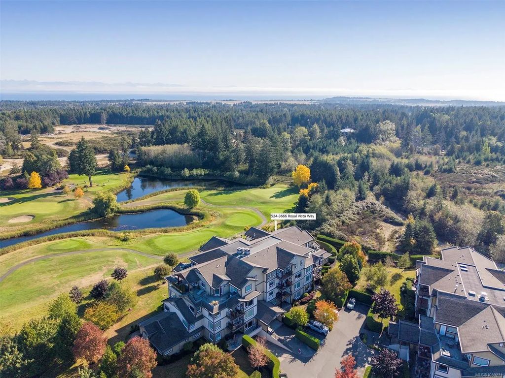 3666 Royal Vista Way 524, Courtenay