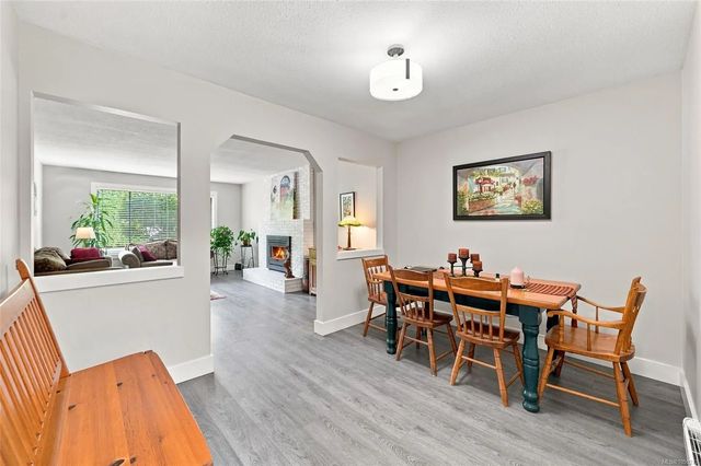 3 of 34 - 517 Hall Rd, Qualicum Beach, BC