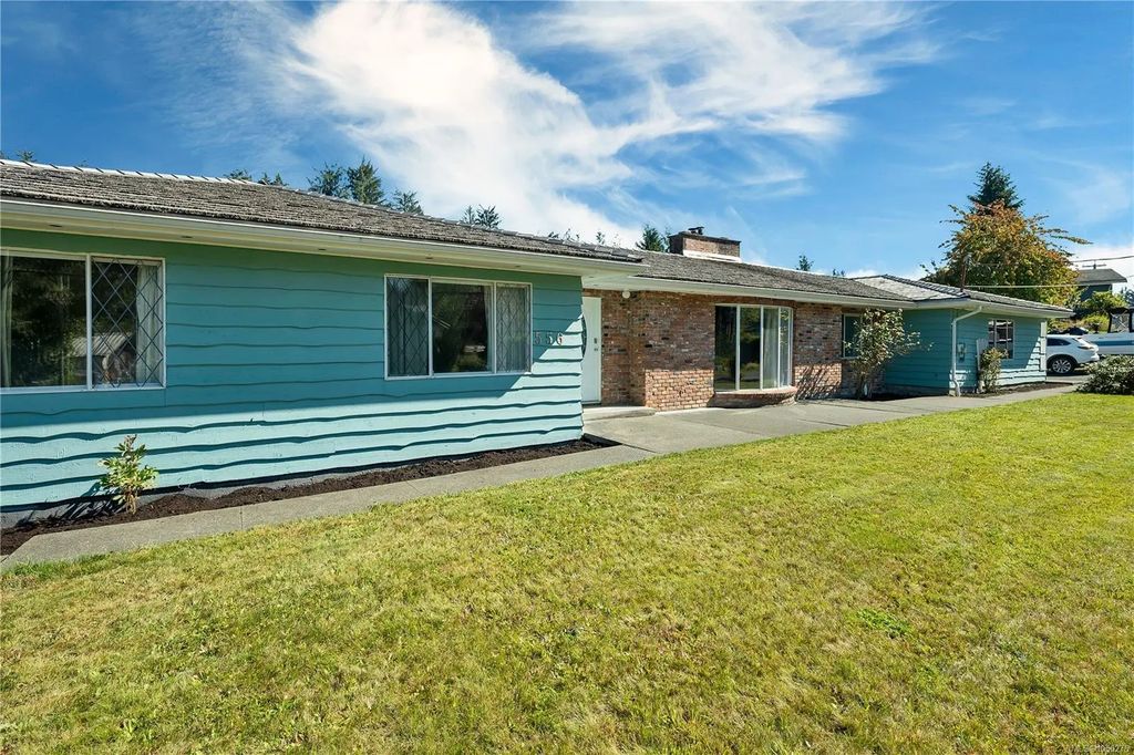 556 Coal Harbour Rd, Port Hardy