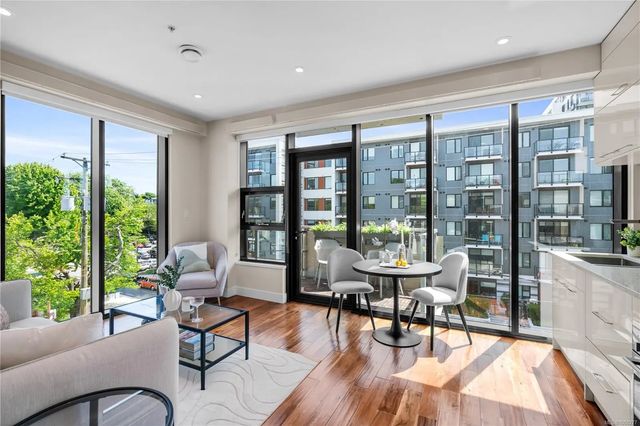 3 of 74 - 1411 Cook St S310, Victoria, BC