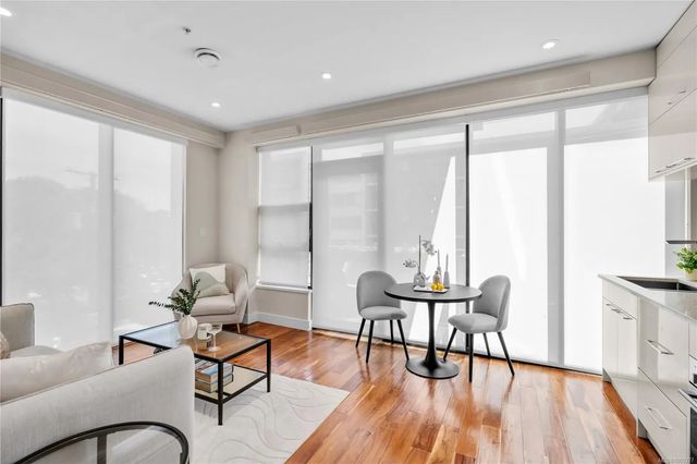 4 of 74 - 1411 Cook St S310, Victoria, BC