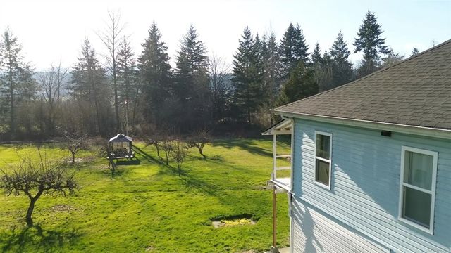 2 of 26 - 2131 Minto Ave, Nanaimo, BC