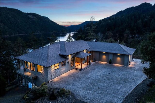 2 of 71 - 1081 Aspen Rd, Malahat, BC