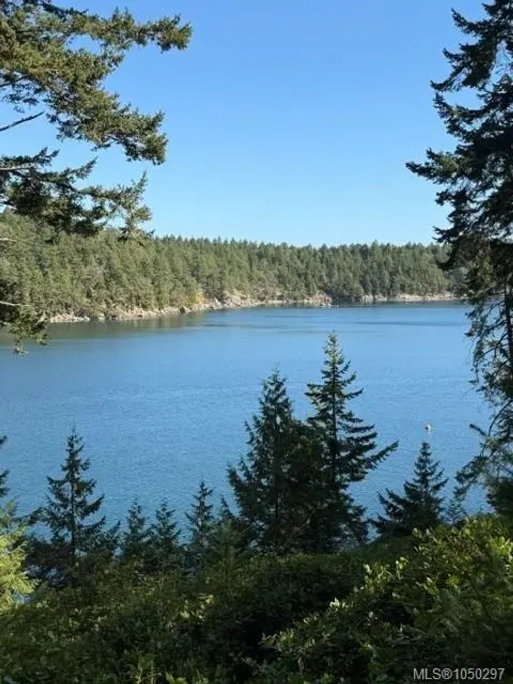 621 Bell Bay Rd, Mayne Island