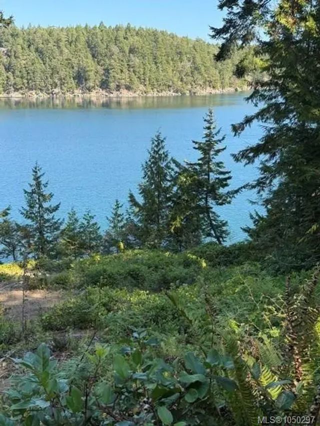 4 of 32 - 621 Bell Bay Rd, Mayne Island, BC
