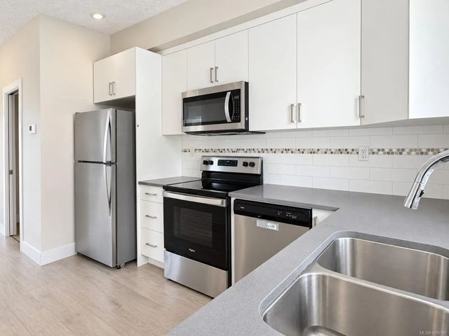 5 of 20 - 1027 College St 12, Duncan, BC