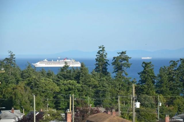 3 of 26 - 300 Belmont Rd 303, Colwood, BC