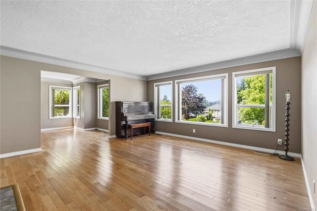 4 of 47 - 4343 Emily Carr Dr, Saanich, BC