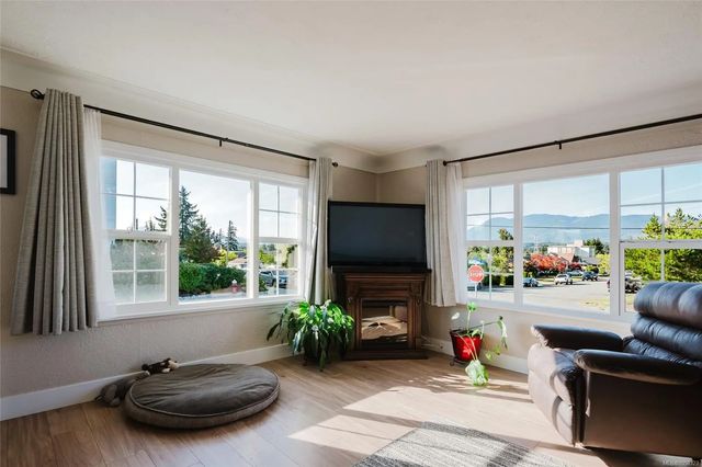 4 of 50 - 4374 Maitland St, Port Alberni, BC