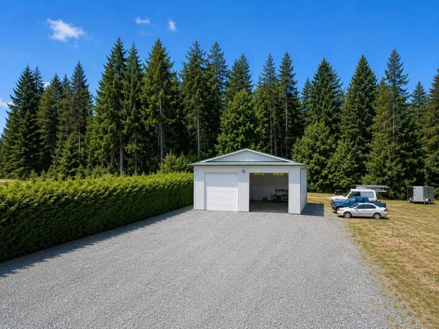 3 of 7 - 999 Shearme Rd, Coombs, BC