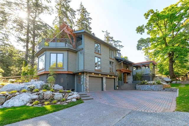 3 of 63 - 4906 Cordova Bay Rd, Saanich, BC