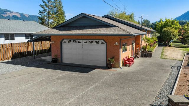 3 of 74 - 170 Wavell Rd, Lake Cowichan, BC