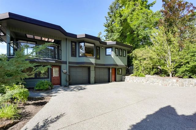 5 of 96 - 1682 Charlton Rd, Saanich, BC