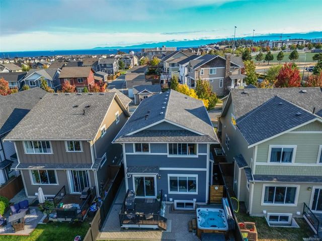 5 of 55 - 398 Bonaparte St, Colwood, BC