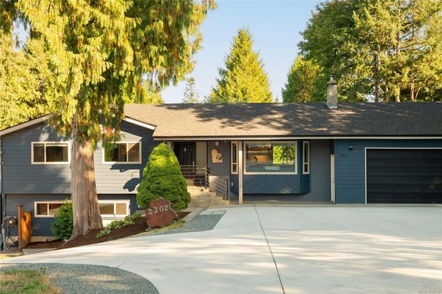2 of 96 - 2302 Towerview Cres, Nanaimo, BC