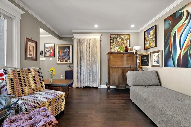 5 of 34 - 1111 Caledonia Ave, Victoria, BC