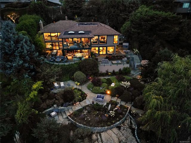 2 of 69 - 2920 Mt. Baker View Rd, Saanich, BC