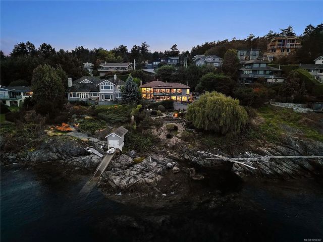 3 of 69 - 2920 Mt. Baker View Rd, Saanich, BC