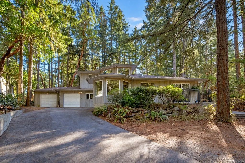 661 Millstream Lake Rd, Highlands