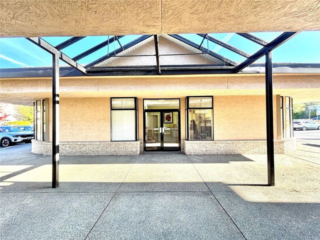 5 of 18 - 4800 Island Hwy N 6, Nanaimo, BC