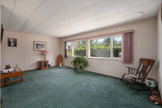 5 of 32 - 2357 Barclay St, Nanaimo, BC