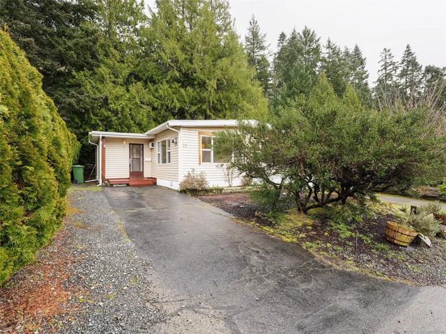 2 of 32 - 2587 Selwyn Rd 39, Langford, BC