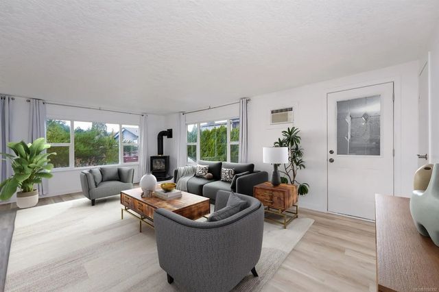 3 of 32 - 2587 Selwyn Rd 39, Langford, BC