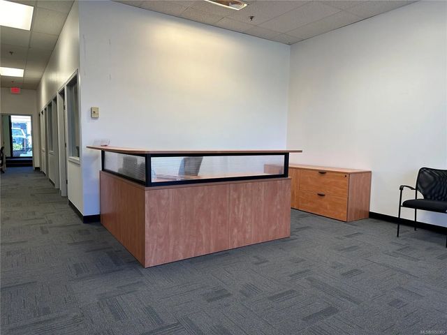 4 of 5 - 140 Terminal Ave 7, Nanaimo, BC