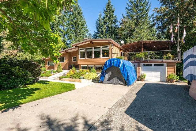 4 of 56 - 3742 James Cres, Black Creek, BC