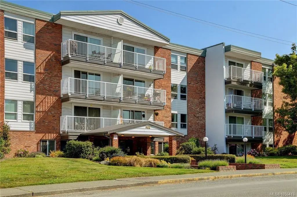 900 Tolmie Ave 111, Victoria