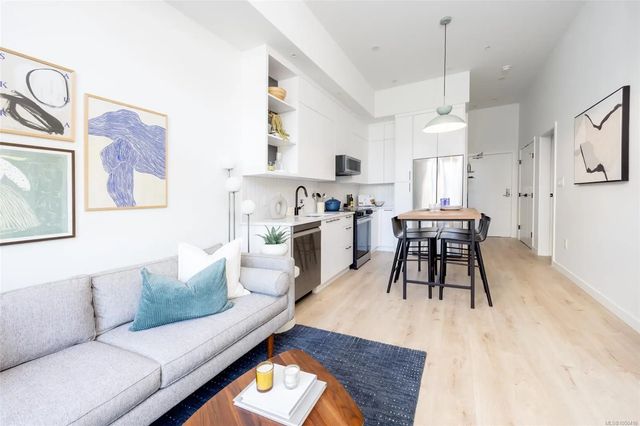 5 of 17 - 1075 Tillicum Rd 206, Esquimalt, BC