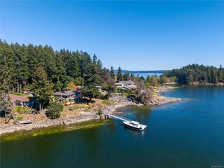 3838 Fearn Way, Ladysmith