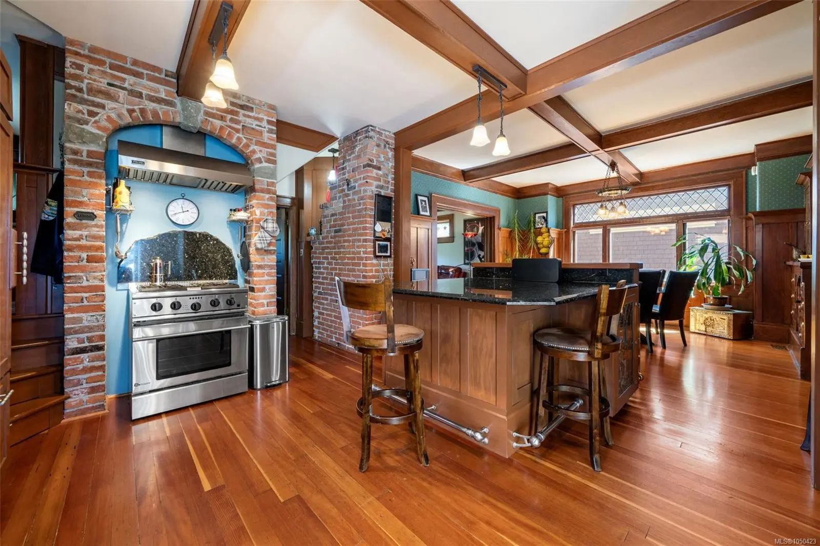 1271 Mckenzie St, in the city of Victoria Real Estate in BC by ,