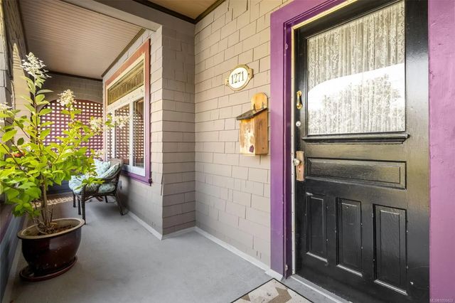 4 of 41 - 1271 Mckenzie St, Victoria, BC