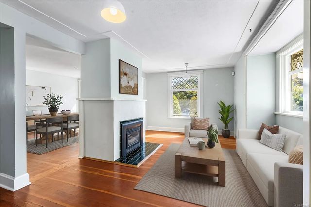 3 of 38 - 1360 Lang St, Victoria, BC
